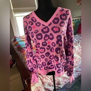 Lilly Pulitzer Leopard V-neck Sweater-Size L-Great Condtion!